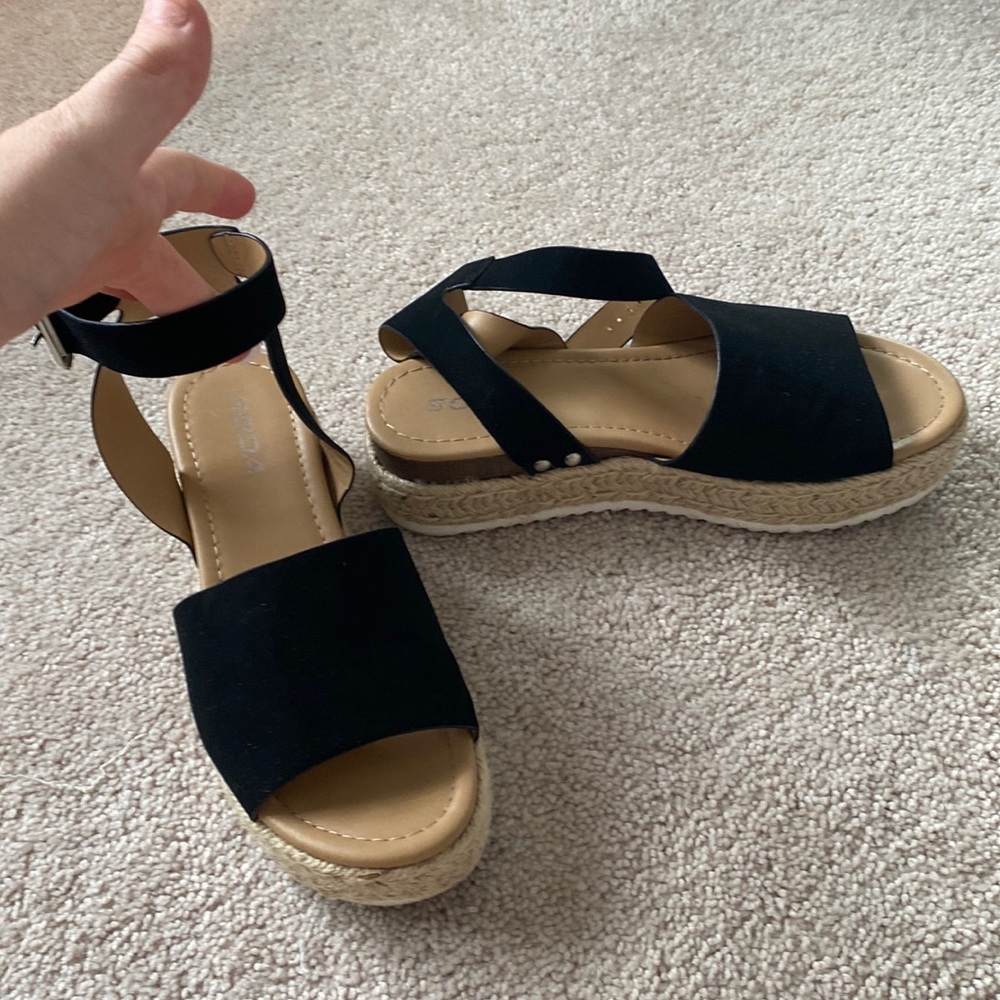 Black platform sandals size 9